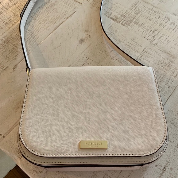 kate spade Handbags - Kate Spade Cross body